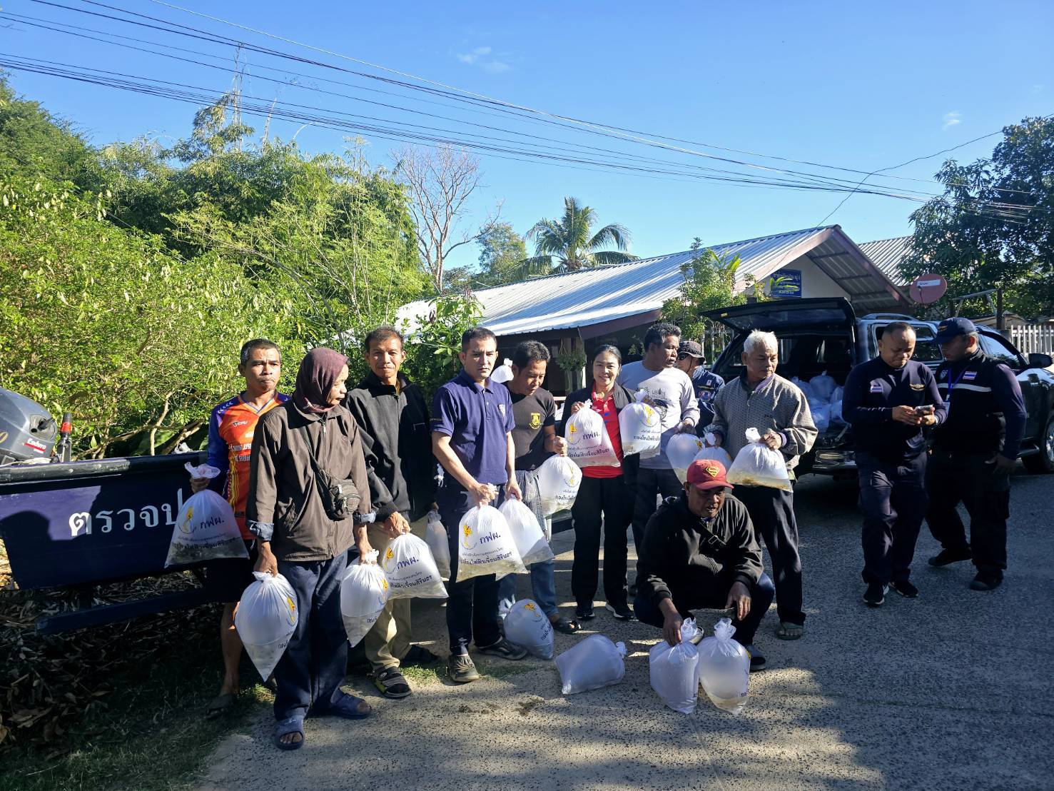 ประมงอำเภอวารินชำราบ บูรณางานหน่วยงานกรมประมง ร่วมปล่อยพันธุ์สัตว์น้ำ ตามโครงการเสริมสร้างการมีส่วนร่วมของชุมชน ประจำปีงบประมาณ 2568..คลิก