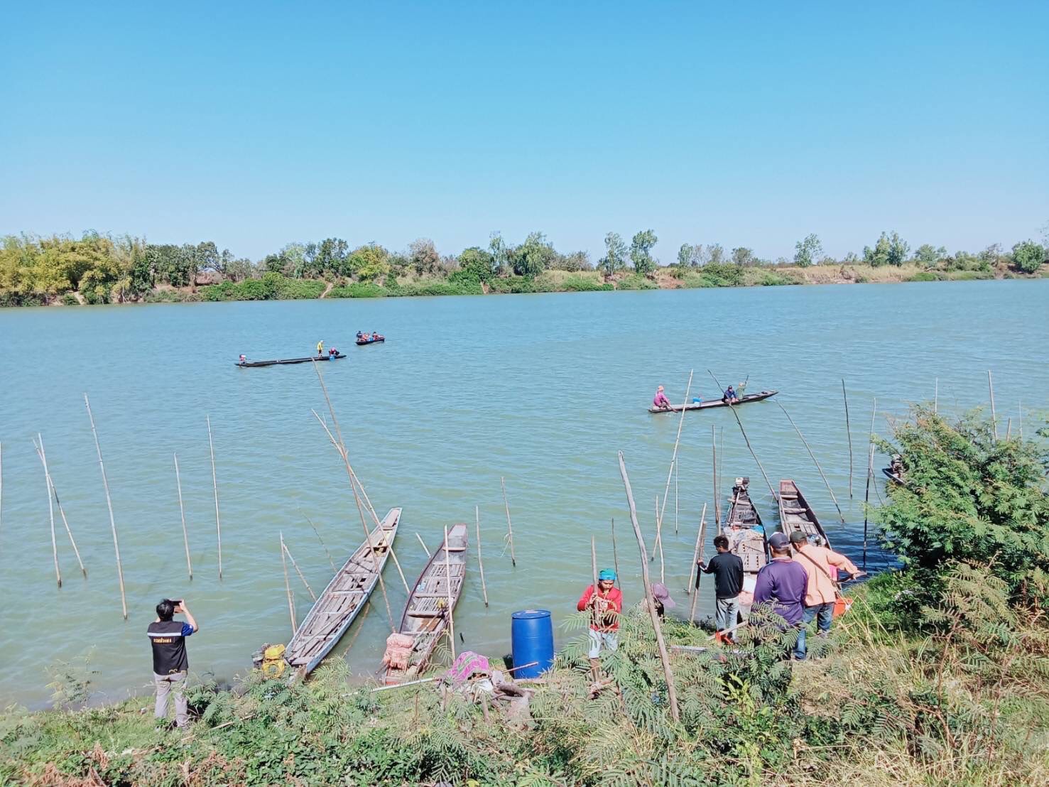 ประมงจังหวัดอุบลราชธานี ติดตามการดำเนินงานโครงการสร้างความเข้มแข็งกลุ่มการผลิตด้านประมงในพื้นที่จังหวัดอุบลราชธานี ด้านการประมงน้ำจืด..คลิก