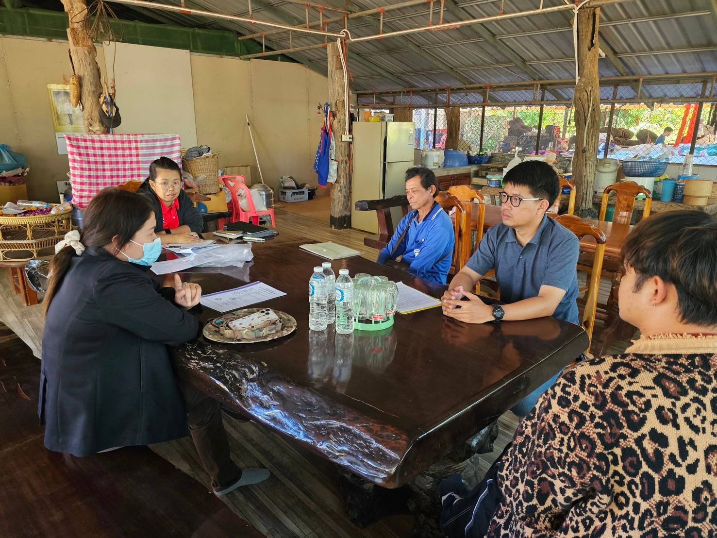 ประมงอำเภอสิรินธร บูรณาการปฏิบัติงาน ร่วมกับศูนย์วิจัยและพัฒนาประมงน้ำจืดอุบลราชธานี  โครงการยกระดับเตรียมความพร้อมเกษตรกร เข้าสู่มาตรฐานฟาร์ม เพราะเลี้ยงสัตว์น้ำที่ดี เพื่อการบริโภค (มกษ 7438-2565) กระทรวงเกษตรและสหกรณ์..คลิก