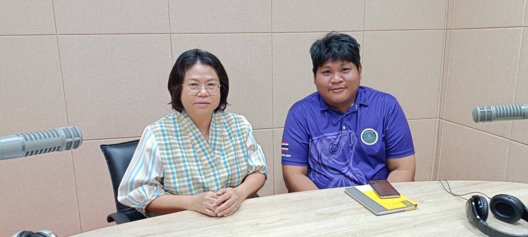 ดำเนินรายการวิทยุ “รายการกระทรวงเกษตรและสหกรณ์พบเกษตรกร”
