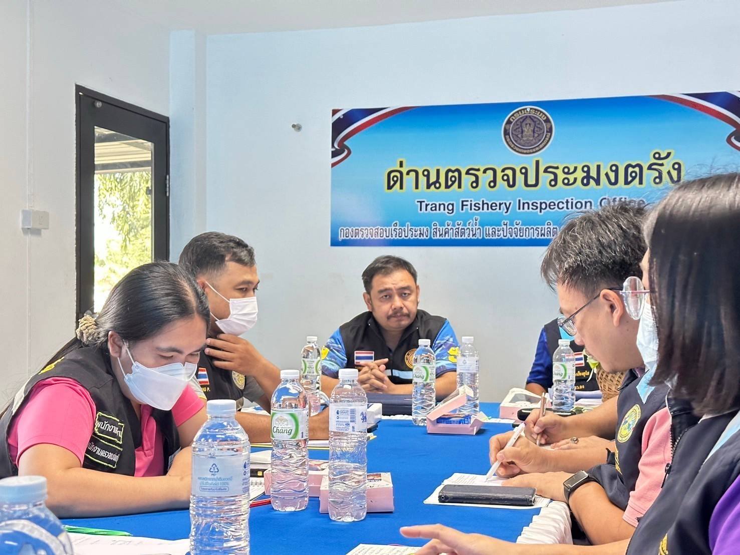 ประชุมชุดสหวิชาชีพ ประจำเดือนธันวาคม 2567 ครั้งที่ 27/2567 และ ครั้งที่ 28/2567 ณ ห้องประชุมด่านตรวจประมงตรัง..คลิก