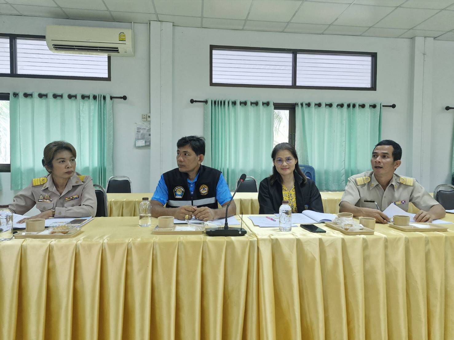 ประมงอำเภอป่าบอน รับผิดชอบอำเภอกงหรา  ร่วมประชุมคณะอนุกรรมการส่งเสริมวิสาหกิจชุมชนอำเภอกงหรา  ครั้งที่ 1/2568 ณ ห้องประชุมประชารัฐที่ว่าการอำเภอกงหรา (ชั้น2) ตำบลคลองทรายขาว อำเภอกงหรา จังหวัดพัทลุง..คลิก