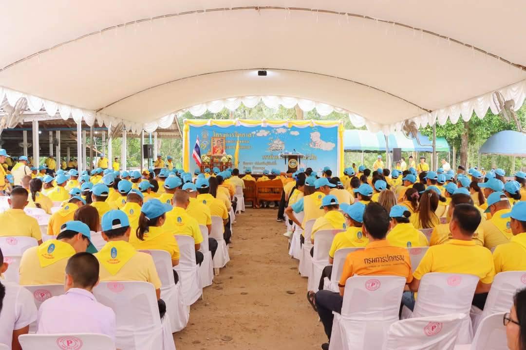 ศูนย์ป้องกันและปราบปรามประมงน้ำจืดสุราษฎร์ธานีร่วมกิจกรรมจิตอาสาปล่อยพันธุ์สัตว์น้ำเพิ่มผลผลิตสัตว์น้ำมูลค่าสูงในแหล่งน้ำธรรมชาติลุ่มน้ำตาปี
