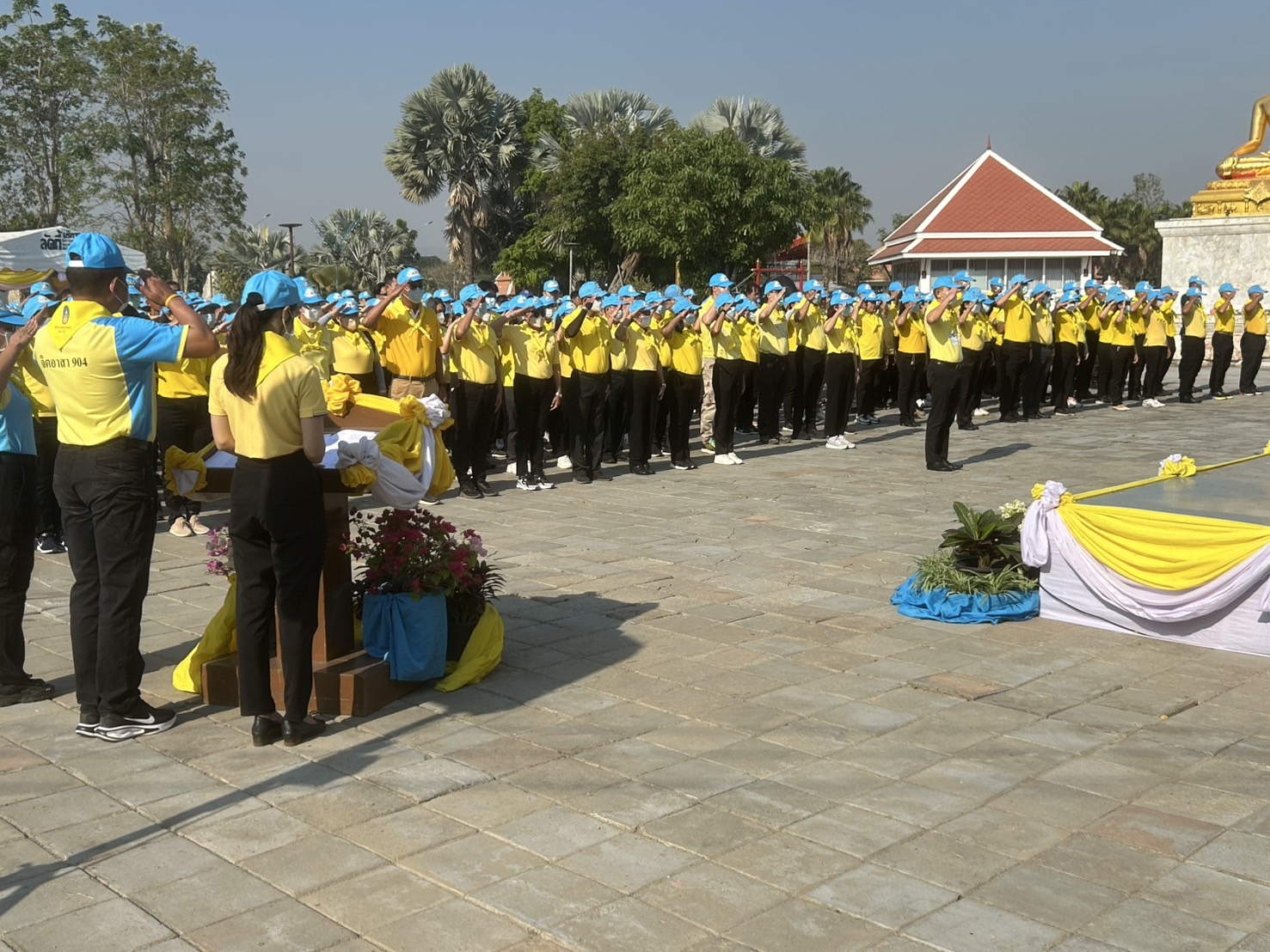 เข้าร่วมกิจกรรมจิตอาสาเฉลิมพระเกียรตืพระบาทสมเด็จพระเจ้าอยู่หัว เนื่องในโอกาสพระราชพิธีสมมงคลพระชนมายุเท่าพระบาทสมเด็จพระพุทธยอดฟ้าจุฬาโลกมหาราช