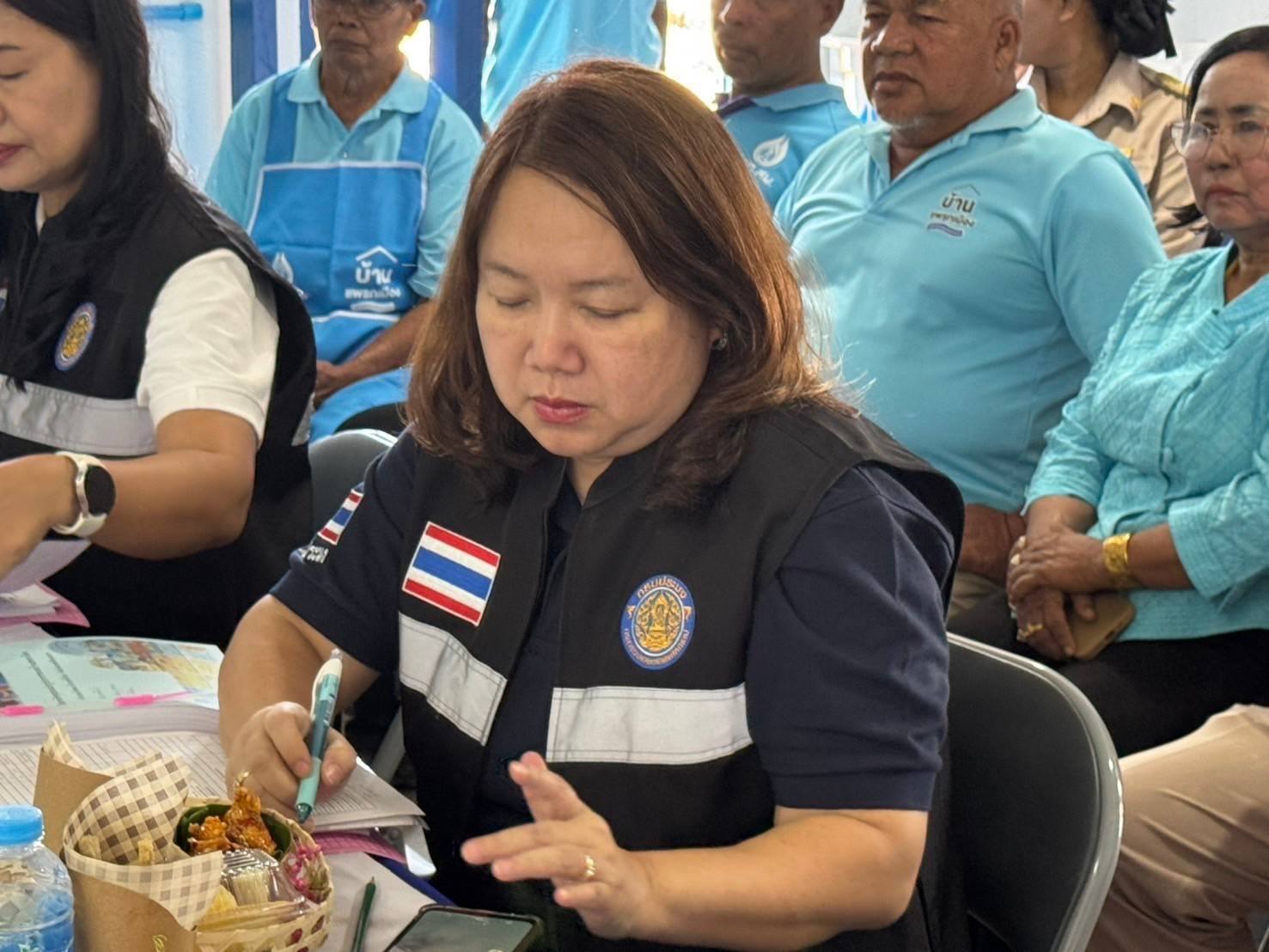 คัดเลือกสถาบันเกษตรกรดีเด่นกลุ่มเกษตรกรแปรรูปสัตว์น้ำ ณ วิสาหกิจชุมชนแปรรูปอาหารทะเลบ้านแพรกเมือง อำเภอหัวไทร จังหวัดนครศรีธรรมราช 