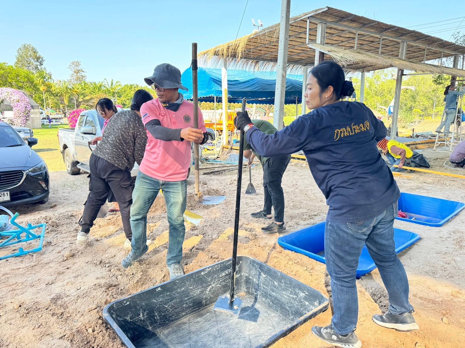 ยิ่งใหญ่ ประมงอุบลลุยเตรียมสถานที่เพื่อจัดแสดงนิทรรศการงานเกษตรอีสานใต้ ประจำปี 2568..คลิก