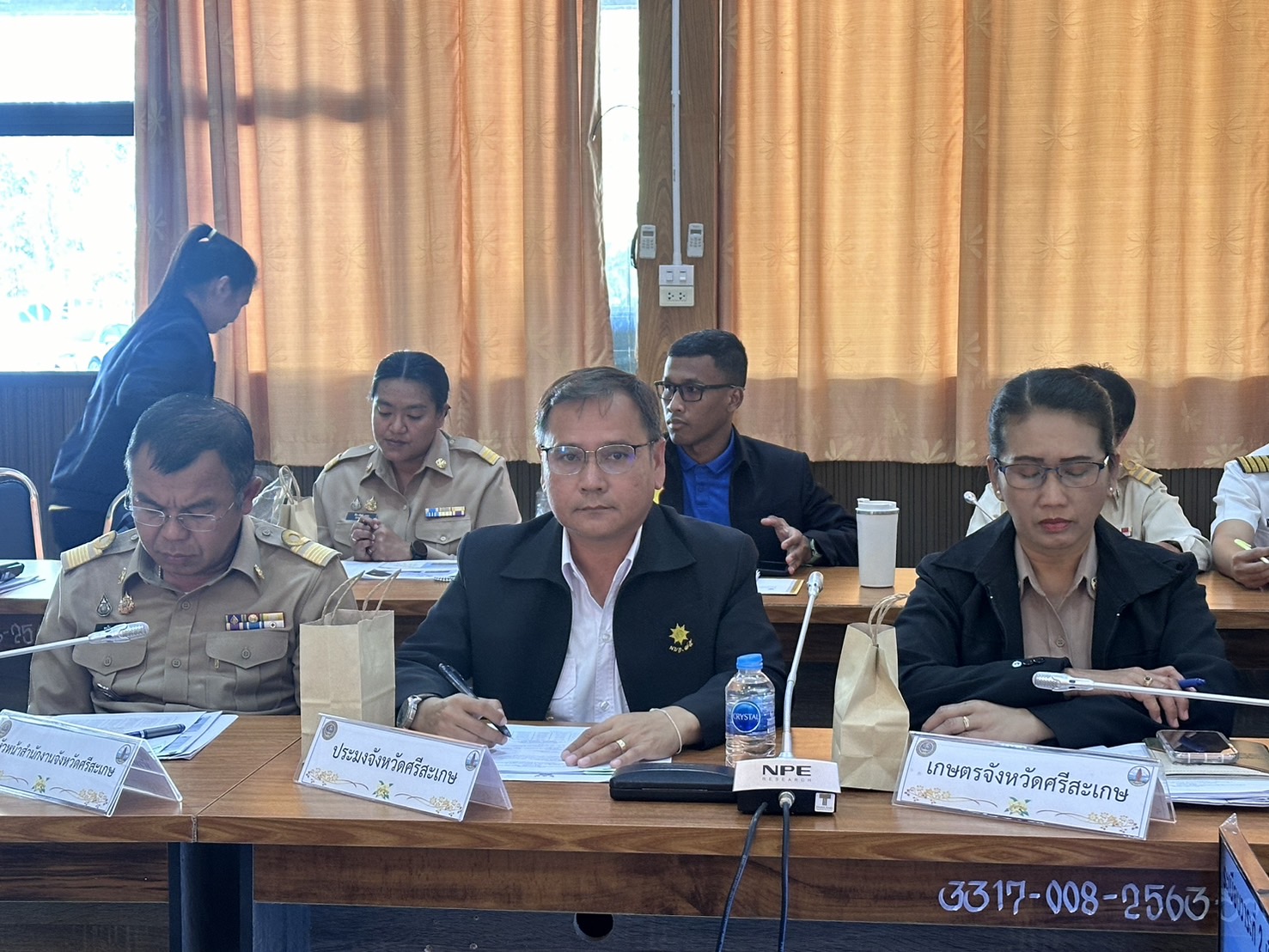 เข้าร่วมประชุมหารือแนวทางการดำเนินการส่งเสริมการค้าชายแดนไทย - กัมพูชา..คลิก
