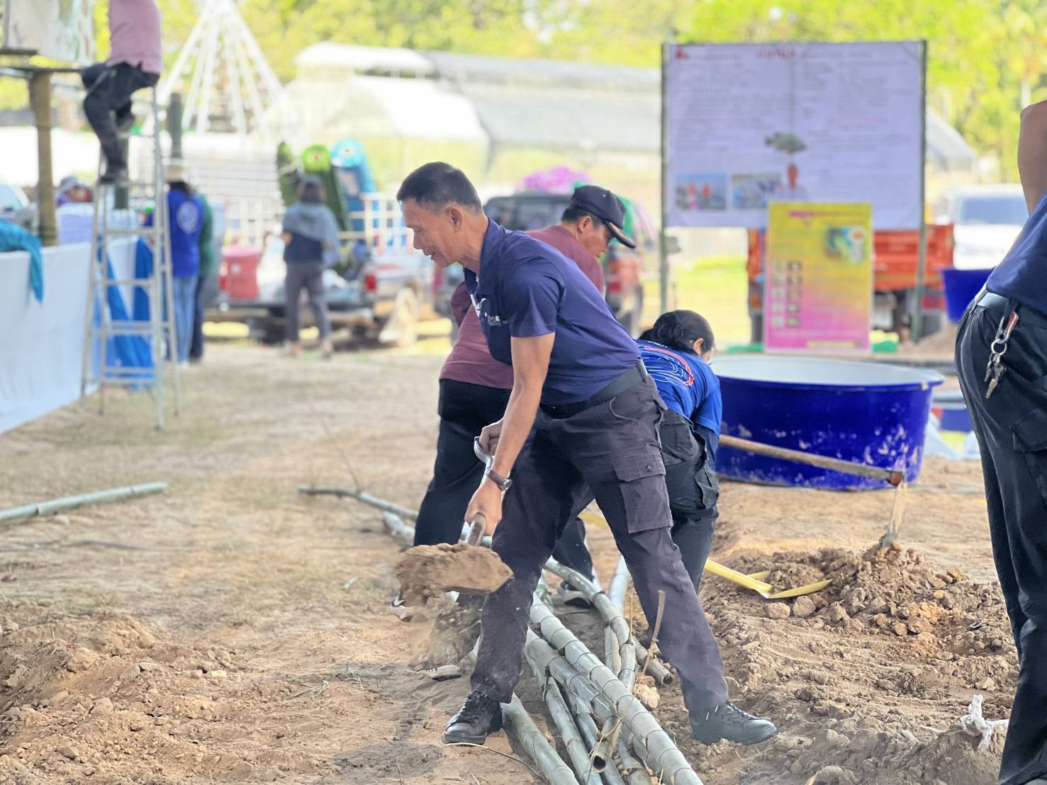 ประมงอุบลฯ เดินหน้าเตรียมสถานที่เพื่อจัดแสดงนิทรรศการงานเกษตรอีสานใต้ ประจำปี 2568