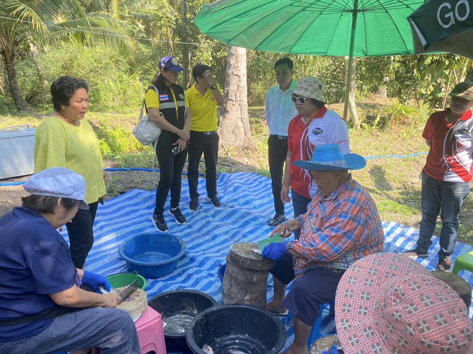 ต้อนรับคณะเจ้าหน้าที่จากสำนักงานประมงจังหวัดราชบุรี และกลุ่มผู้ประกอบการที่เข้าร่วมโครงการสร้างแรงจูงใจในการนำปลาหมอคางดำที่กำจัดออกไปใช้ประโยชน์ โดยการหมักปลาร้า..คลิก