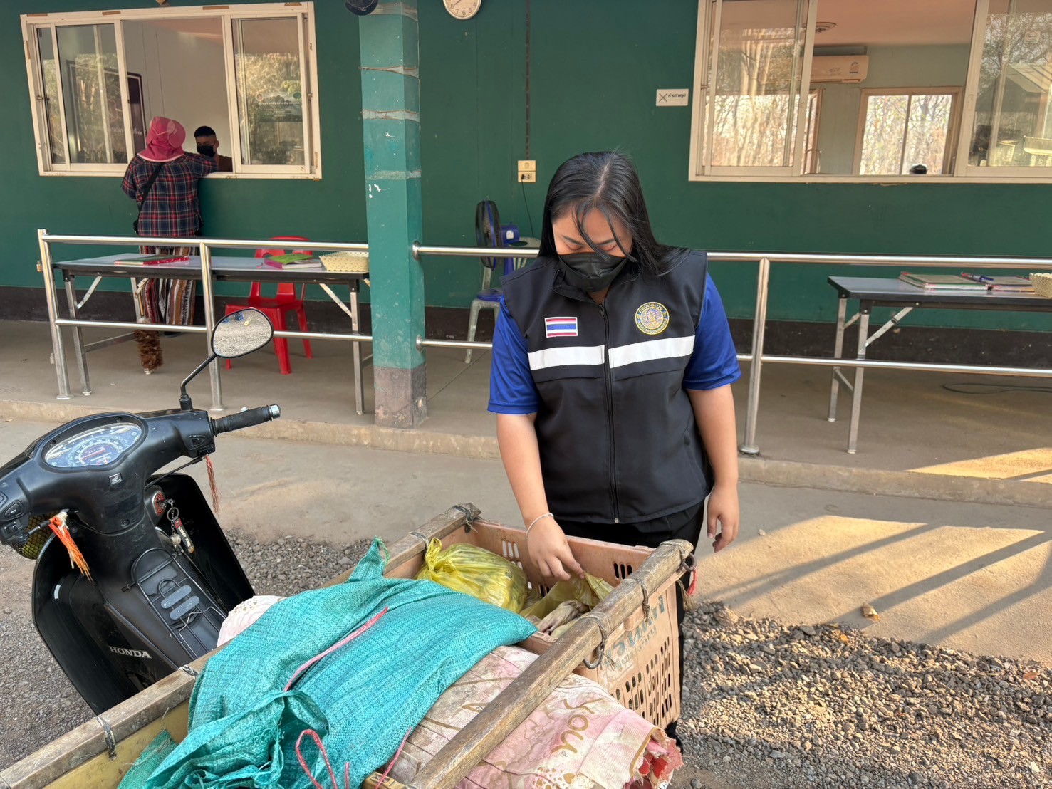 ตรวจสินค้าประมงที่นำเข้า ส่งออก ทางจุดผ่านแดนตาพระยา..คลิก