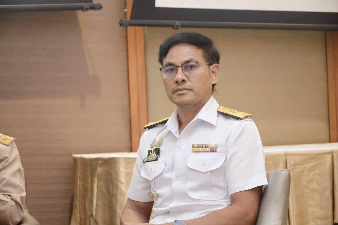 ร่วมอภิปรายภาพรวมลักษณะพื้นที่ศึกษา แก่ผู้เข้ารับการอบรม หลักสูตรนักบริหารระดับสูง กระทรวงเกษตรและสหกรณ์ (นบส.กษ.) รุ่นที่ 8..คลิก