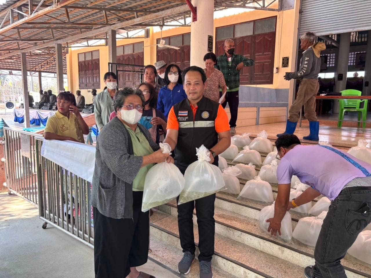 ลงพื้นที่ปฏิบัติงานโครงการศูนย์เรียนรู้การเพิ่มประสิทธิภาพการผลิตสินค้าเกษตร อ.เมืองราชุรี..คลิก