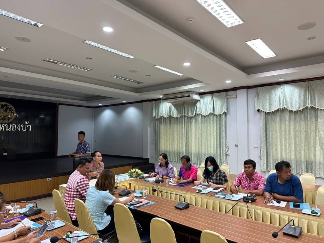 ประมงอำเภอหนองบัว ร่วมประชุมคณะกรรมการศูนย์อำนวยการปฏิบัติการขจัดความยากจนและพัฒนาคนทุกช่วงวัยอย่างยั่งยืน ฯ..คลิก