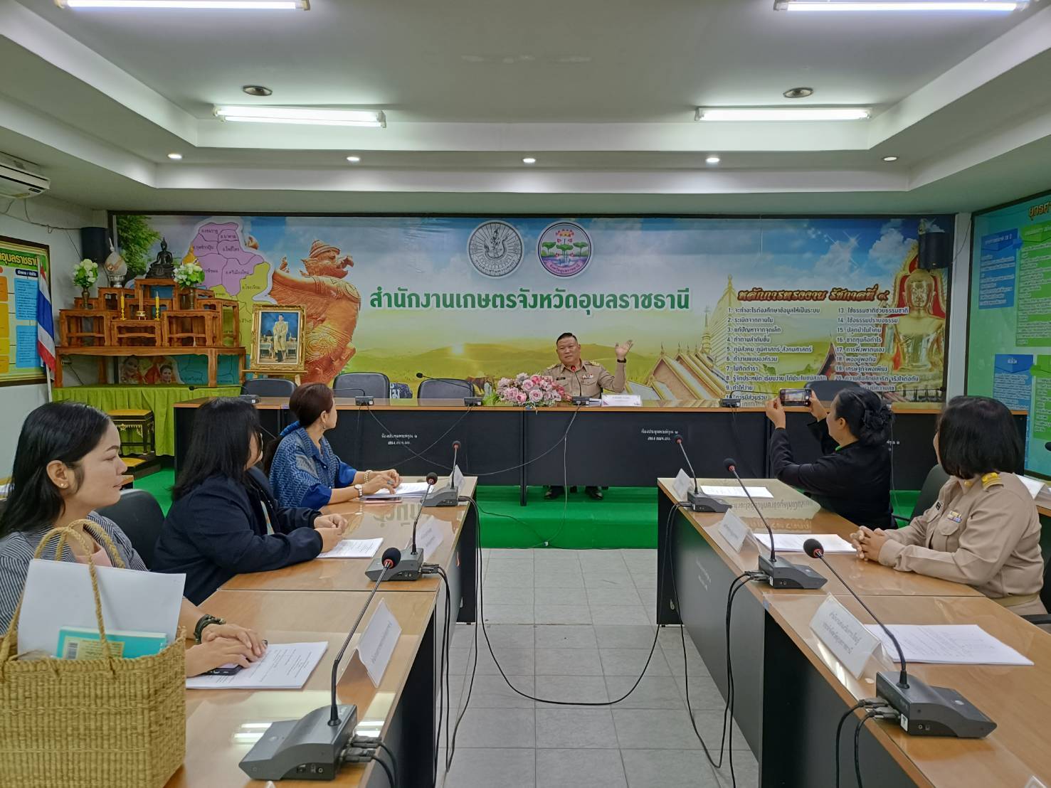 ประมงอุบลฯ เข้าร่วมประชุมคณะอนุกรรมการส่งเสริมวิสาหกิจชุมชนจังหวัดอุบลราชธานี..คลิก