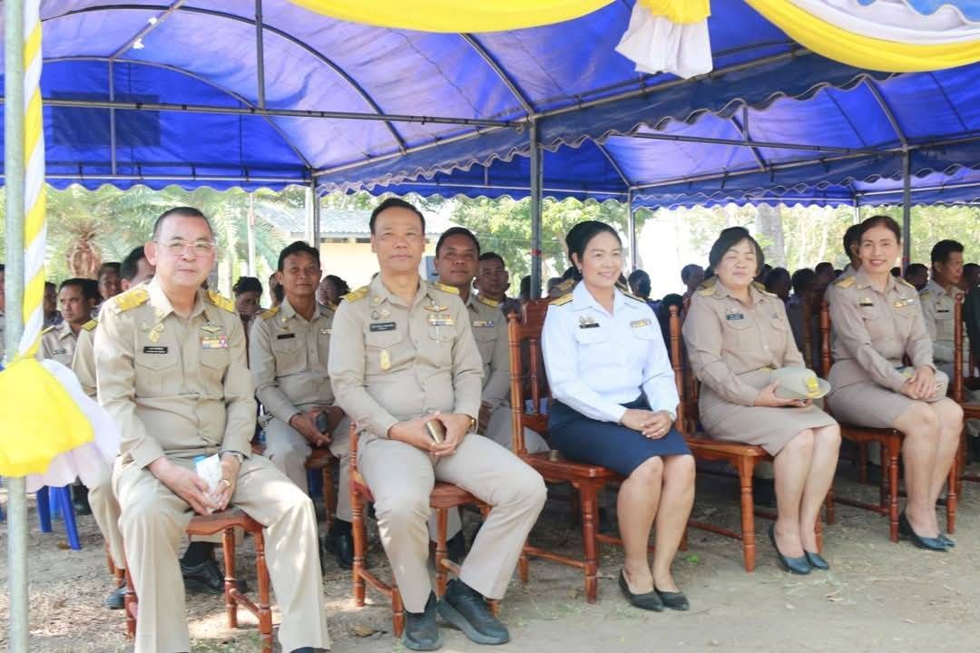 ประมงอุบลฯ ร่วมต้อนรับพลอากาศเอกจอม รุ่งสว่าง  องคมนตรี พร้อมด้วยคณะกรรมการติดตามและขับเคลื่อนโครงการอันเนื่องมาจากพระราชดำริ..คลิก