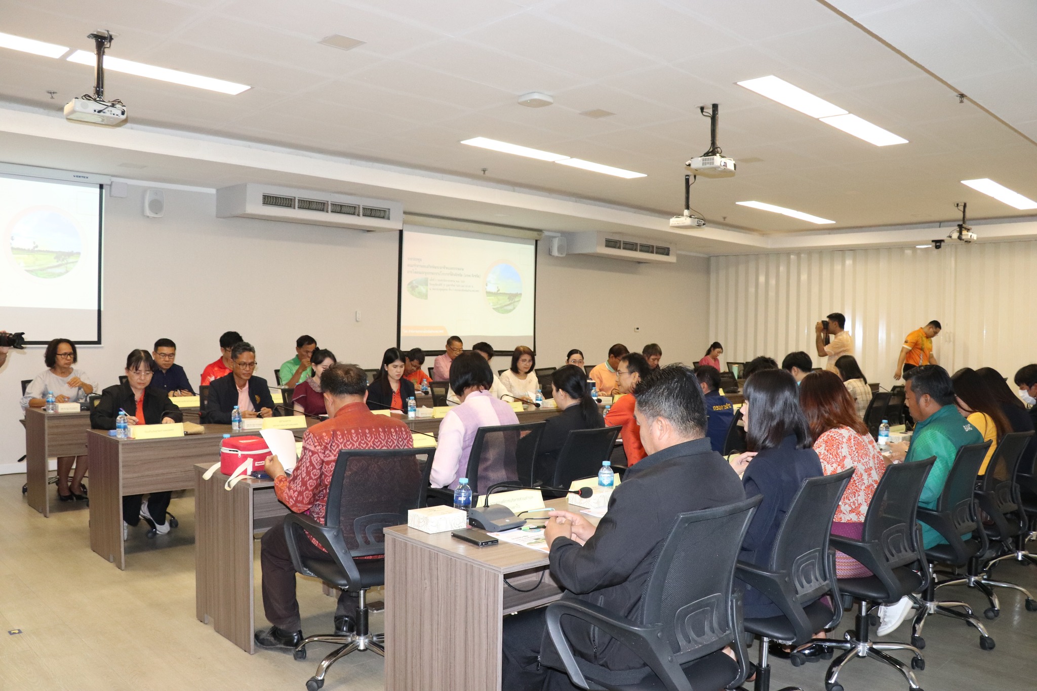 ประชุมคณะทำงทำงานส่งเสริมพัฒนาอาชีพและการตลาด ภายใต้ะอนุกรรมการนโยบายที่ดินจังหวัด (คทช.จังหวัด) ครั้งที่ ๒/๒๕๖๘