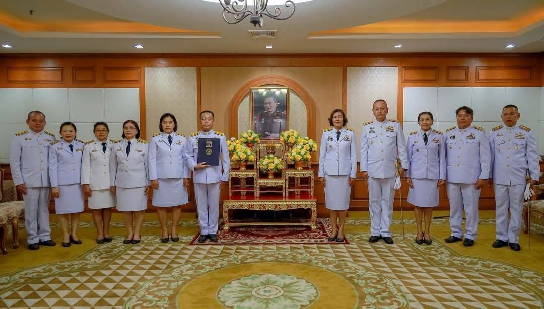 พิธีมอบเครื่องหมาย “รักษาดินแดนยิ่งชีพ
