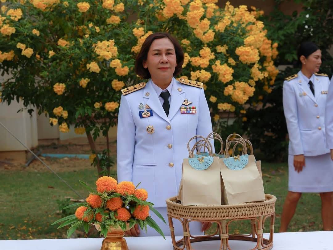 พิธีเนื่องในวันรัฐพิธี “วันที่ระลึกพระบาทสมเด็จพระพุทธเลิศหล้านภาลัย”..คลิก