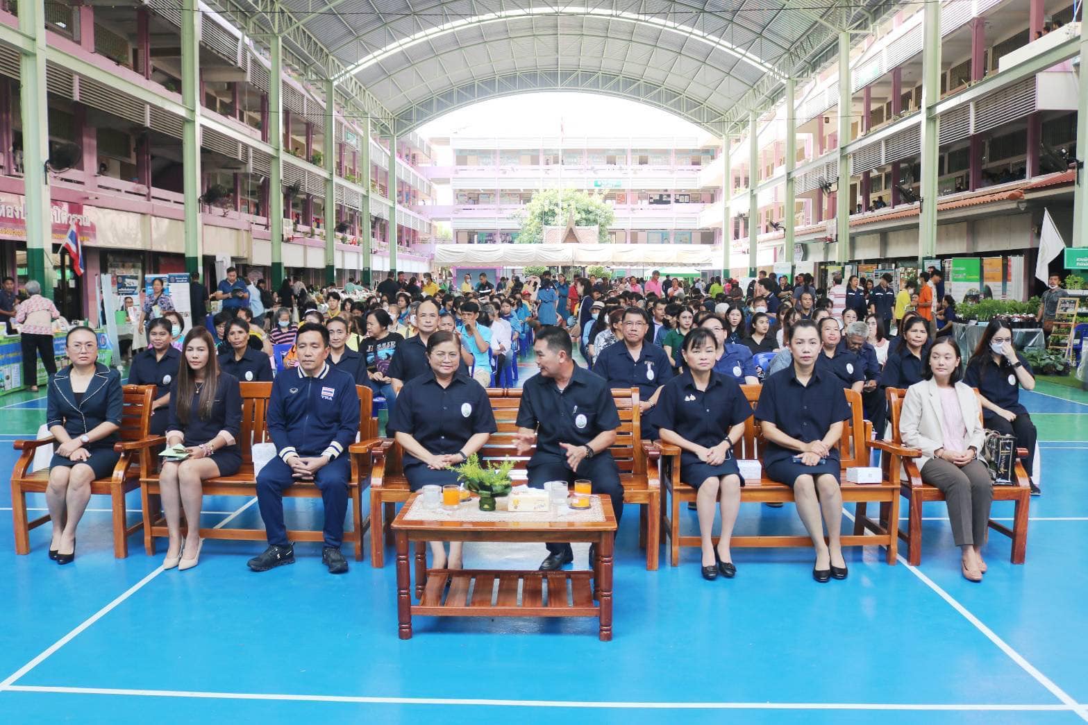 สำนักงานประมงพื้นที่กรุงเทพมหานคร ร่วมจัดงาน โครงการคลินิกเกษตรเคลื่อนที่ในพระราชานุเคราะห์สมเด็จพระบรมโอรสาธิราชฯ สยามมกุฎราชกุมาร ไตรมาส 2 ปีงบประมาณ 2568