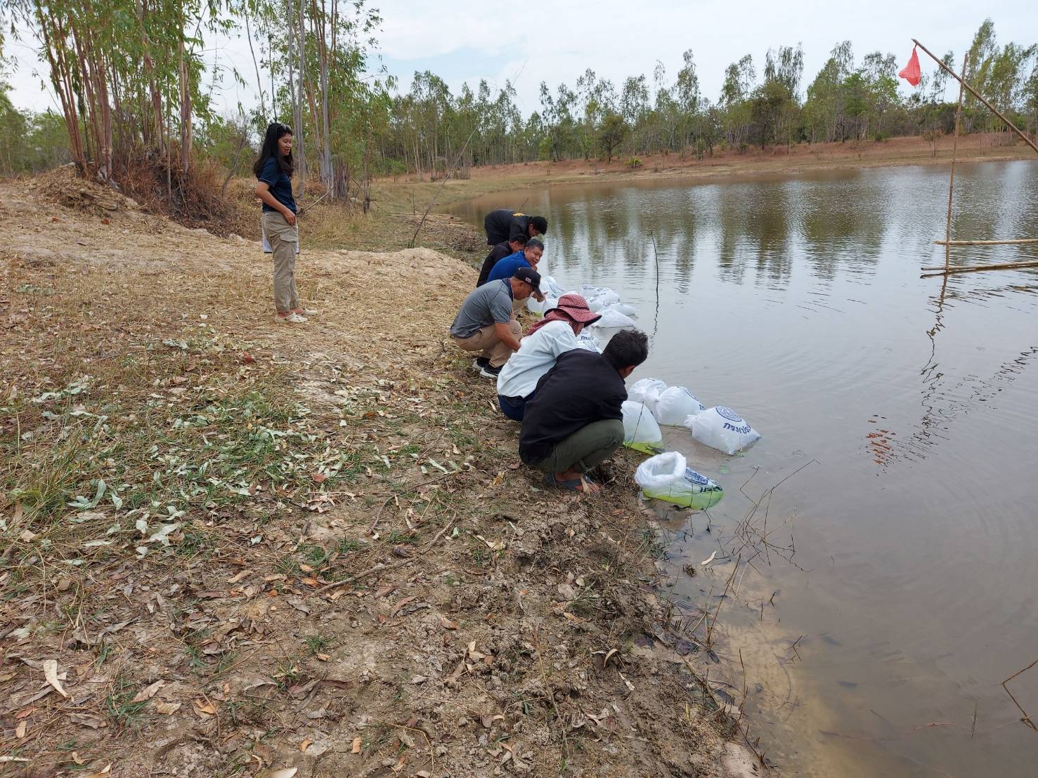 ประมงอำเภอตระการพืชผล ดำเนินงานตามแผนงานโครงการ บริหารจัดการทรัพยากรประมง ปีงบประมาณ 2568..คลิก