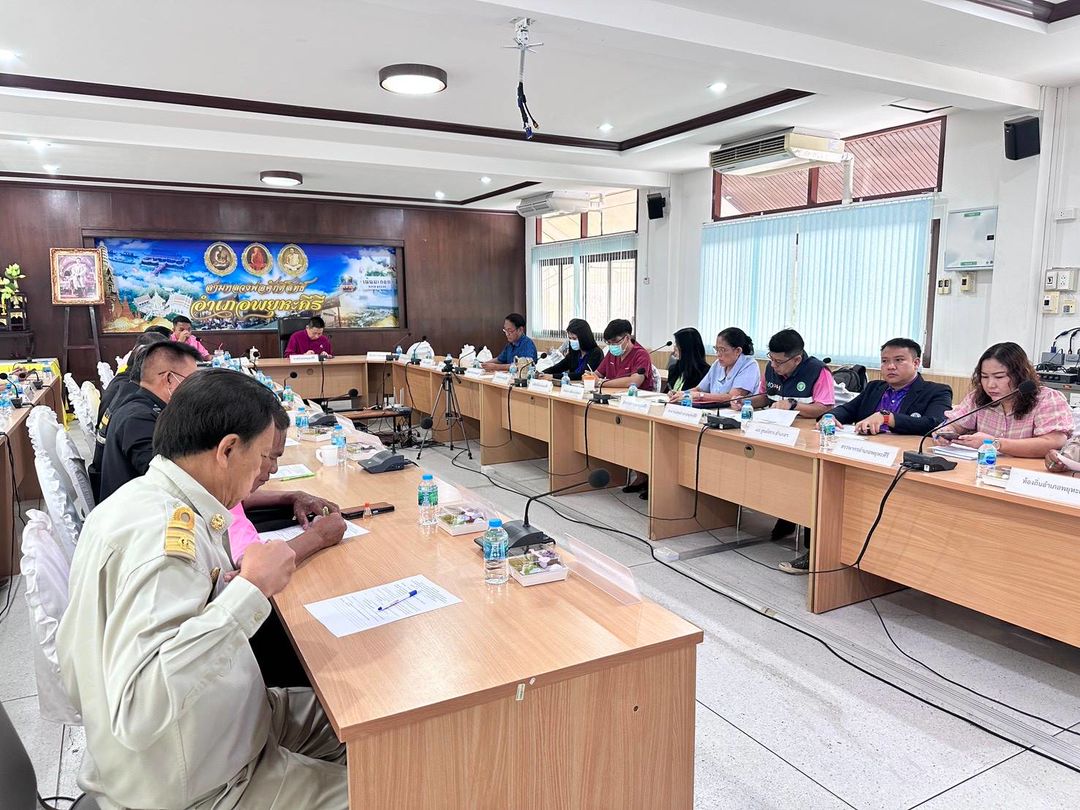 ประมงอำเภอพยุหะคีรี ร่วมประชุมหัวหน้าส่วนราชการประจำอำเภอ ผู้บริหารองค์กรปกครองส่วนท้องถิ่น และหัวหน้าหน่วยงานรัฐวิสาหกิจ ครั้งที่ 3/2568
