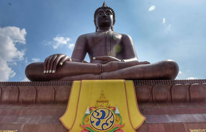 พระบาทสมเด็จพระเจ้าอยู่หัว และสมเด็จพระนางเจ้า ฯ พระบรมราชินี ทรงประกอบพิธีสมโภชพระสมเด็จองค์ปฐม “พระพุทธเมตตา” ณ วัดเทพประทาน (อธิพร) อ.สอยดาว จ.จันทบุรี..คลิก