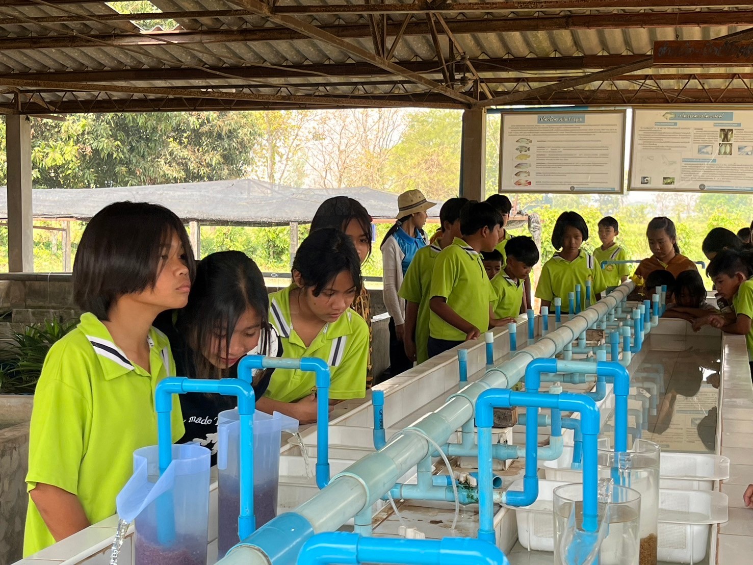 ตอนรับนักเรียนโรงเรียนบ้านกกทอง เยี่ยมชมศูนย์ฯ..คลิก