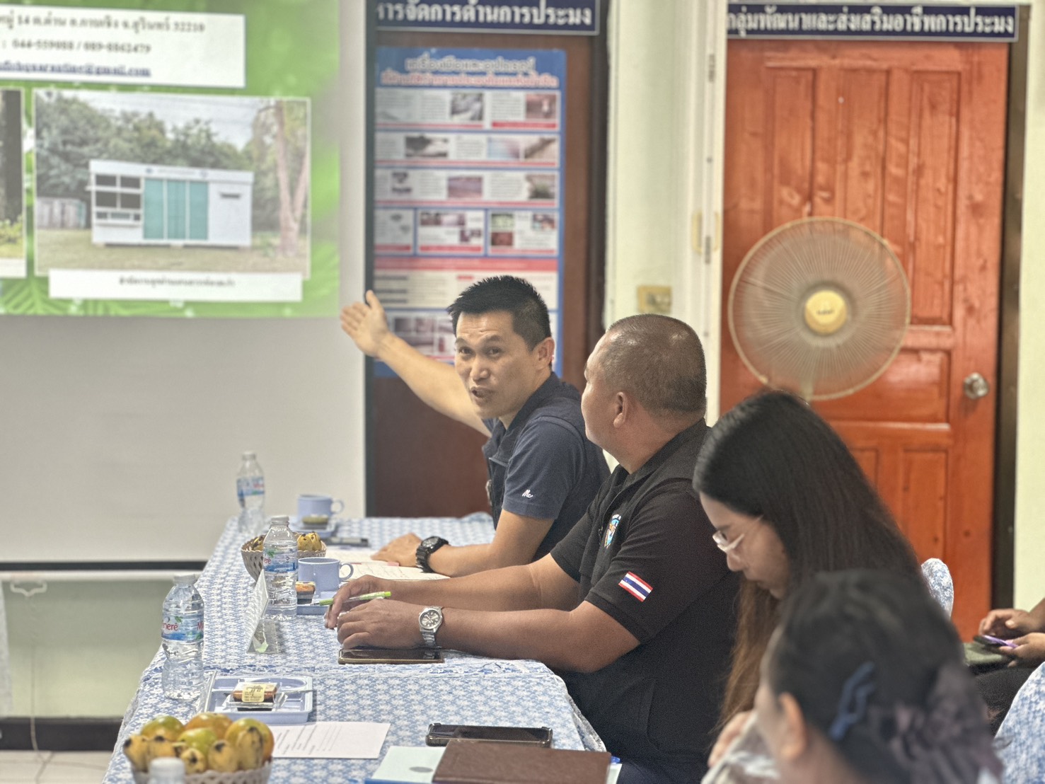 ประชุมคณะกรรมการขับเคลื่อนนโยบายของกรมประมง ( Fisheries co-ordinator : FC ) จังหวัดสุรินทร์ และให้การต้อนรับนายสมบุญ ธัญญาผล ผู้ตรวจราชการกรมประมง..คลิก