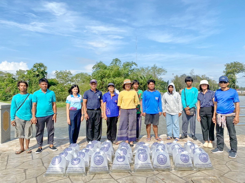 ร่วมปล่อยพันธุ์ปลาสร้อยนกเขา ลงสู่คลองลำปำ อ.เมือง จ.พัทลุง