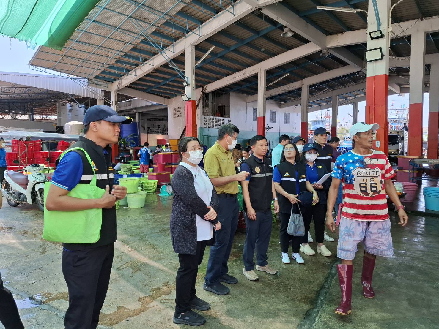 เจ้าหน้าที่กองตรวจสอบเรือประมง สินค้าสัตว์น้ำ และปัจจัยการผลิต เยี่ยมชมโรงงานปลาป่น และเยี่ยมชมการปฏิบัติงานของด่านฯ ในพื้นที่จังหวัดระยองและจังหวัดตราด 