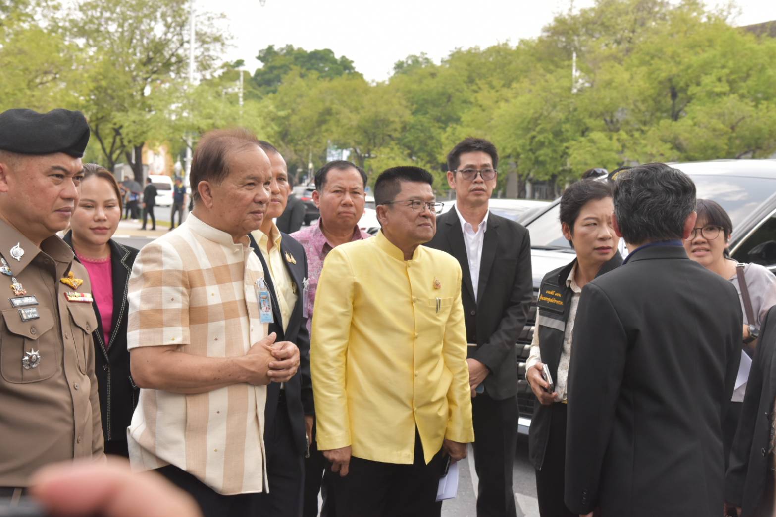 อธิบดีกรมประมง รับฟังปัญหาและชี้แจงข้อร้องเรียนของเครือข่ายประชาชนที่ได้รับผลกระทบจากการระบาดของปลาหมอคางดำ 19 จังหวัด..คลิก