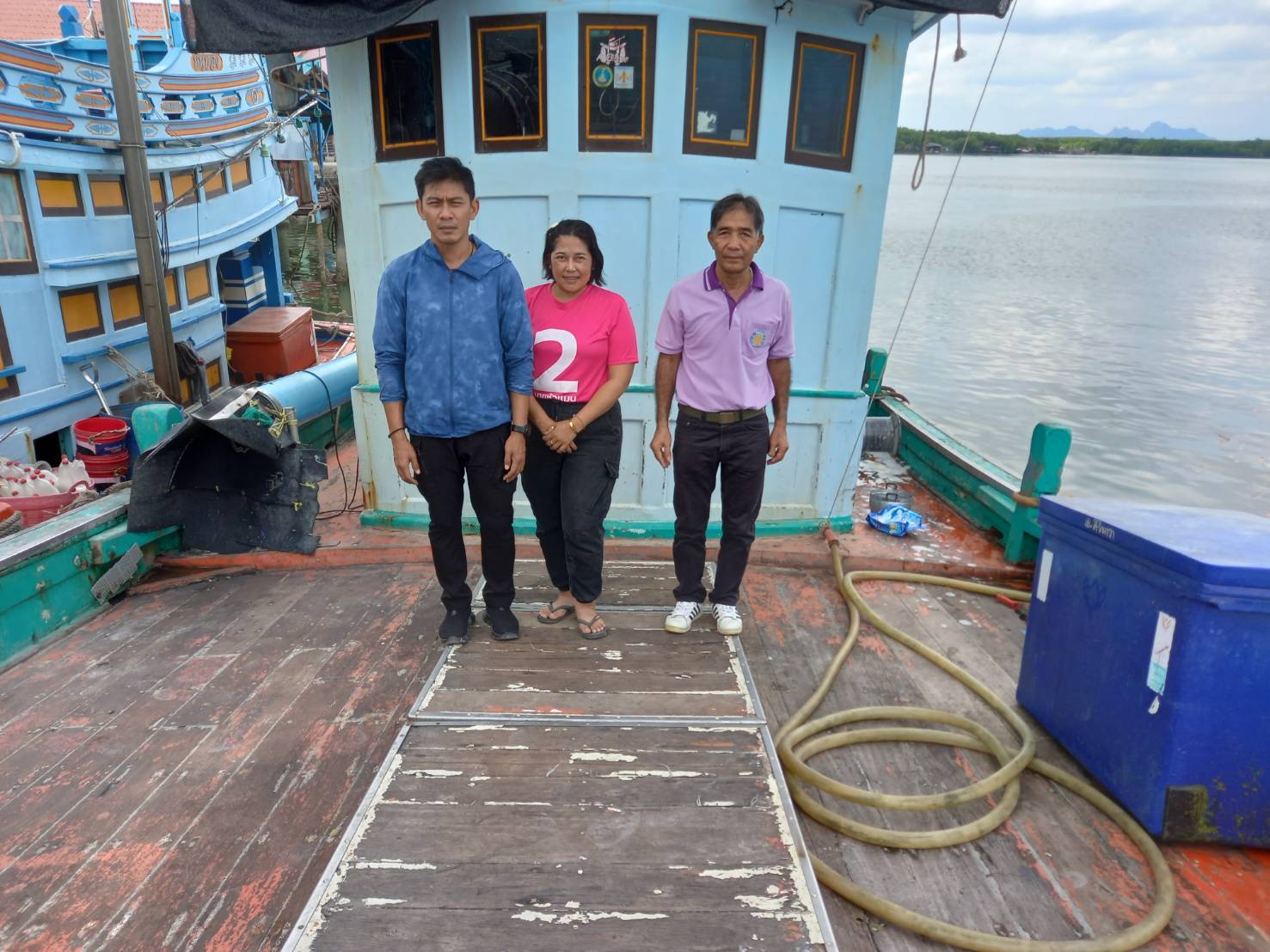 ตรวจสอบเรือประมง ณ คลองดอนสัก จังหวัดสุราษฎร์ธานี
