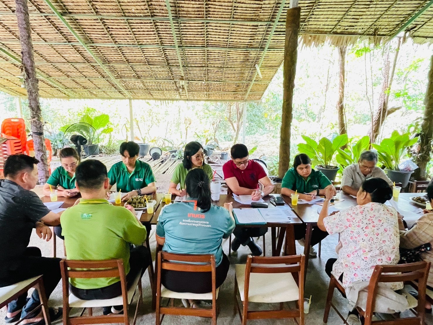 (อ.บางกรวย) การประชุมศูนย์เรียนรู้การเพิ่มประสิทธิภาพการผลิตสินค้าเกษตร (ศพก.) และแปลงใหญ่ อำเภอบางกรวย ครั้งที่ 2/2568