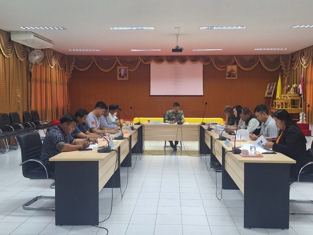 ประมงอำเภอชุมแสง ร่วมประชุมคณะกรรมการช่วยเหลือประชาชน กรณีได้รับผลกระทบจากน้ำท่วมบ่อปลา ปี 2567