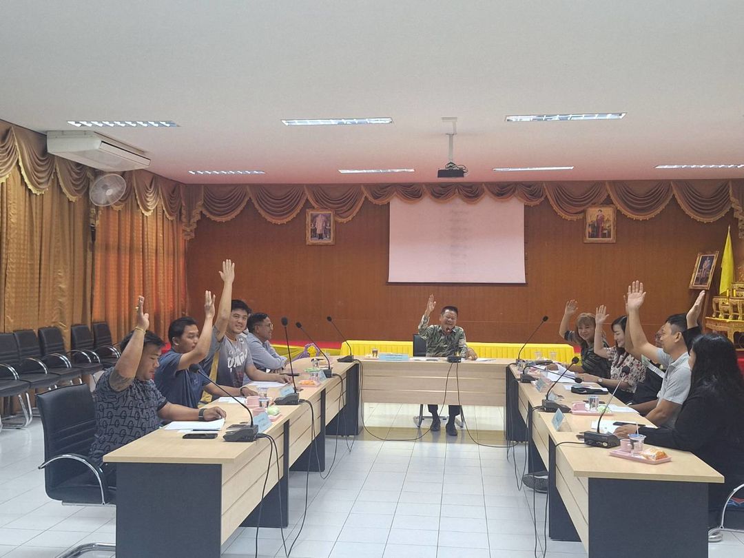ประมงอำเภอชุมแสง ร่วมประชุมคณะกรรมการช่วยเหลือประชาชน กรณีได้รับผลกระทบจากน้ำท่วมบ่อปลา ปี 2567