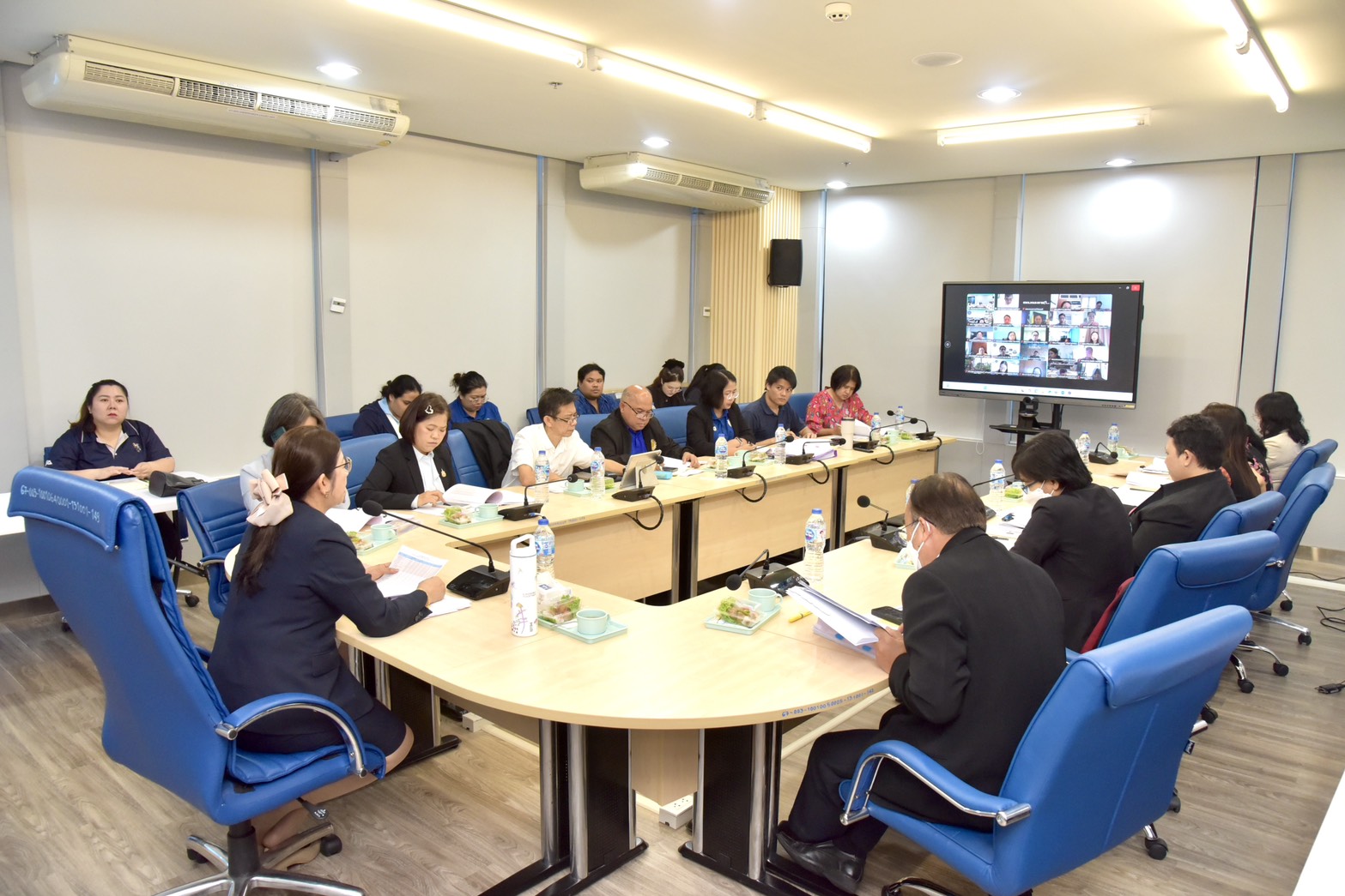 รองอธิบดีกรมประมง ประชุมคณะกรรมการบริหารเงินทุนหมุนเวียนในการผลิตพันธุ์ปลา พันธุ์กุ้ง และพันธุ์สัตว์น้ำอื่น ๆ ครั้งที่ 3/2568..คลิก