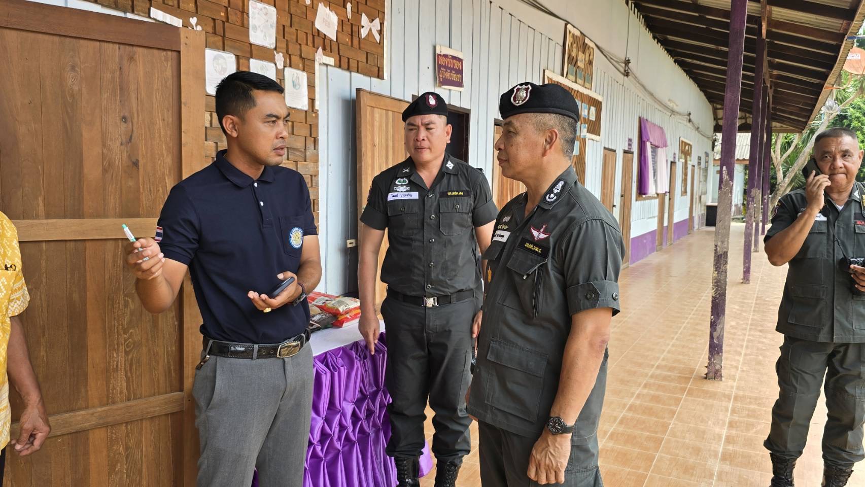 การประชุมเตรียมความพร้อมรับเสด็จฯ ณ โรงเรียนตำรวจตระเวนชายแดนบ้านคลองวาย