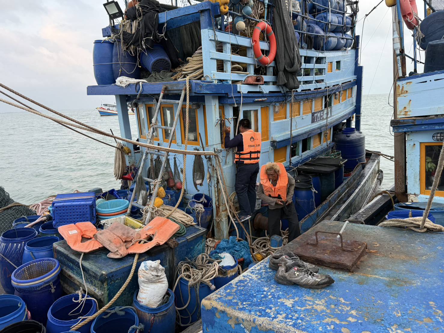 ศูนย์ป้องกันและปราบปรามประมงทะเลสงขลา  ออกปฏิบัติงานควบคุมเฝ้าระวังการทำประมงในพื้นที่ทะเลชายฝั่ง 