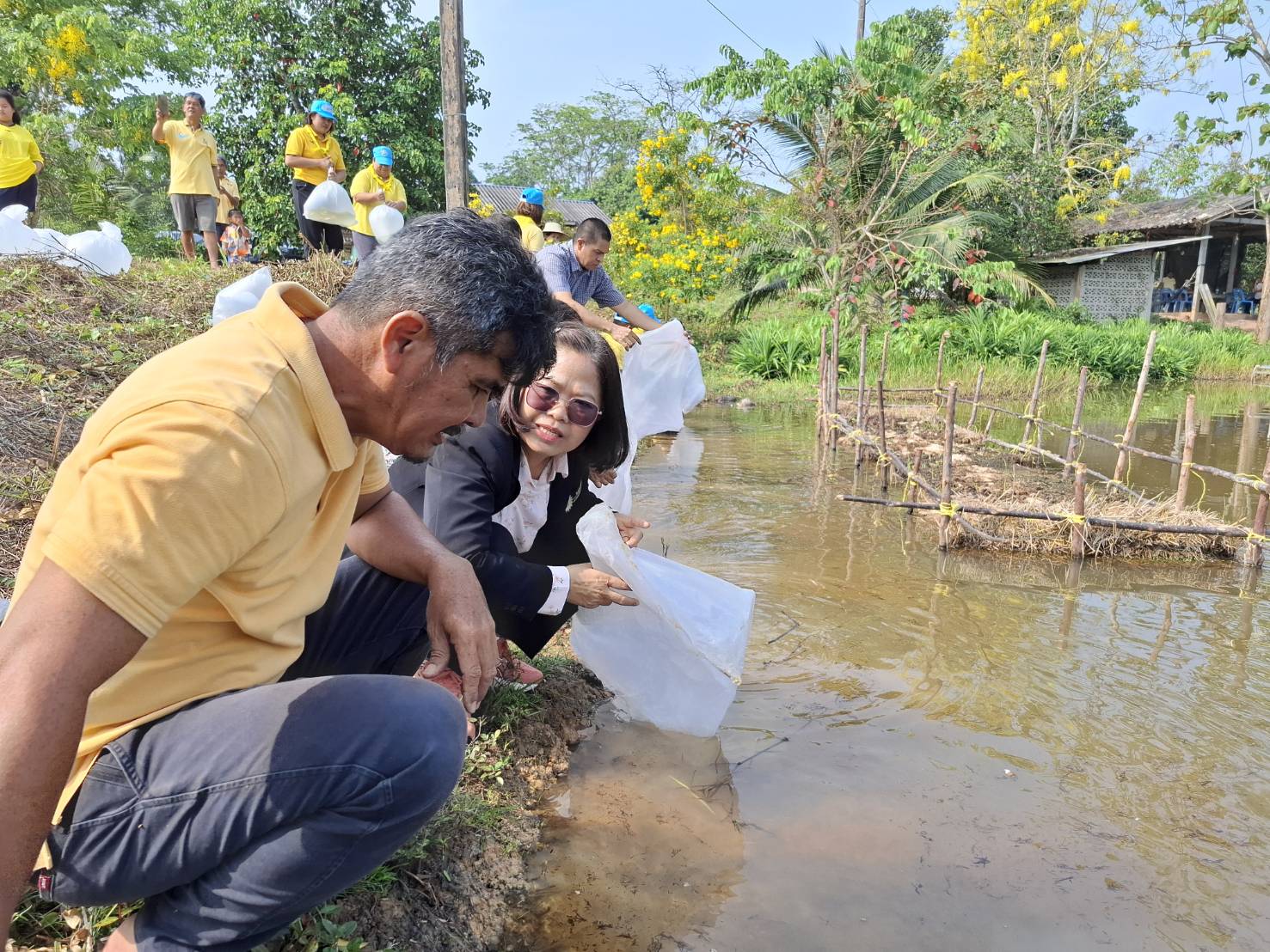 โครงการบริหารจัดการทรัพยากรประมง กิจกรรมบริหารจัดการทรัพยากรประมงน้ำจืด ค่าใช้จ่ายในการเพิ่มผลผลิตสัตว์น้ำในแหล่งน้ำชุมชน เพื่อเพิ่มรายได้และลดค่าครองชีพของประชาชน ประจำปีงบประมาณ 2568