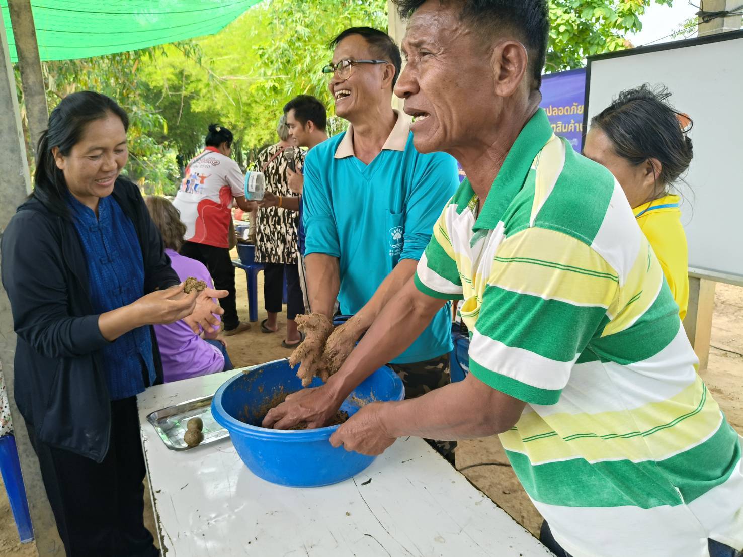 อบรม โครงการยกระดับสินค้าเกษตรปลอดภัย กิจกรรมหลักการพัฒนาศักยภาพการผลิตสินค้าประมง อ.แก้งคร้อ 