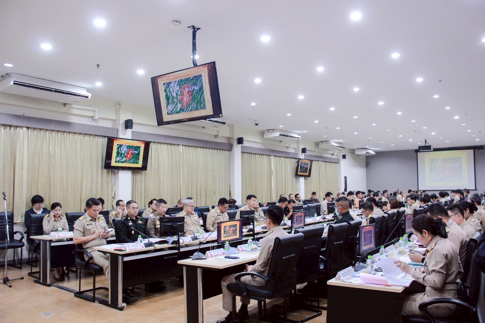 ประชุมคณะกรมการจังหวัด หัวหน้าส่วนราชการประจำจังหวัด ครั้งที่ 3/2568 ประจำเดือนมีนาคม 2568