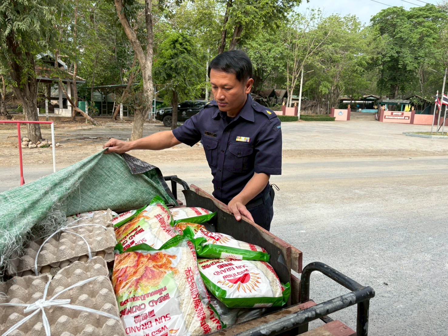 ตรวจสินค้าประมงที่นำเข้า ส่งออก ทางจุดผ่านแดนตาพระยา..คลิก