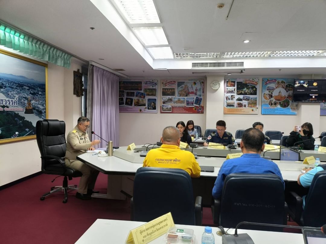 ประชุมหารือการกำหนดหัวข้อแนวคิดและเนื้อหาสาระการนำเสนอที่จะนำไปจัดแสดงนิทรรศการทรัพยากรไทย : หวนดูทรัพย์สิ่งสินตน..คลิก