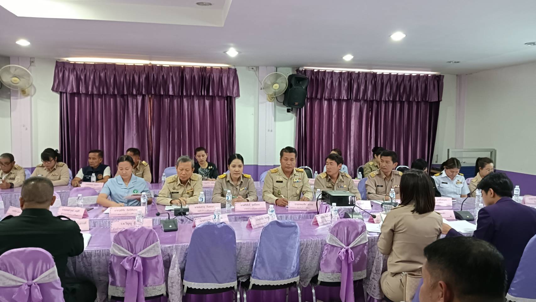 ประมงอำเภอสิรินธร เข้าร่วมประชุมหัวหน้าส่วนราชการ อำเภอสิรินธร ประจำเดือนครั้งที่ ๔/๒๕๖๘