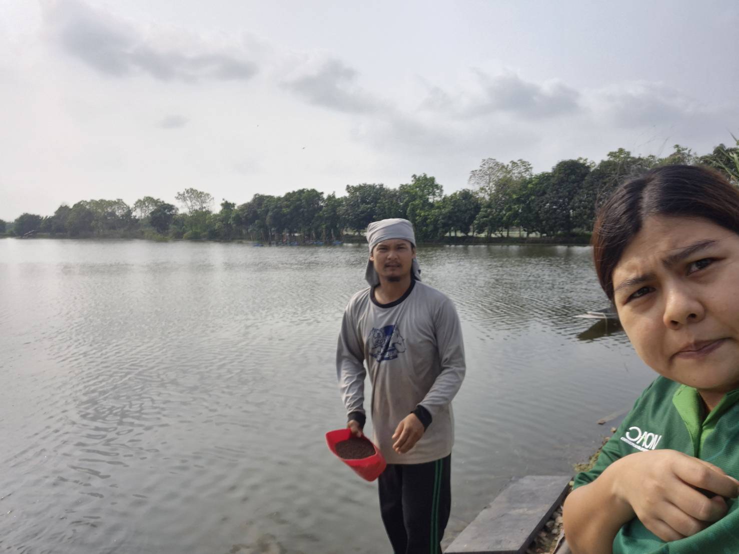 (อ.บางกรวย) ติดตามเกษตรกรที่เข้าร่วมโครงการเกษตรทฤษฎีใหม่