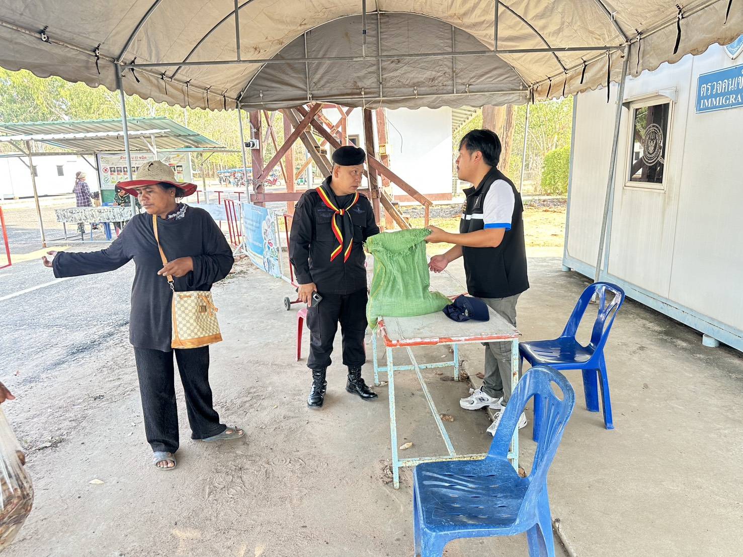 ผลการปฏิบัติงานด่านตรวจประมงสุรินทร์..คลิก