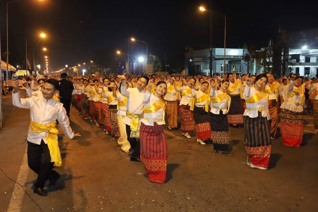 ในวันอาทิตย์ที่ 6 เมษายน 2568 ศูนย์วิจัยและพัฒนาการเพาะเลี้ยงสัตว์น้ำจืดอุทัยธานี มอบหมายให้นายทวีสิทธิ์ ชัยรัตน์ ตำแหน่ง เจ้าพนักงานประมงชำนาญงาน เข้าร่วมเป็นเกียรติในพิธีเปิดงานน้อมรำลึกสมเด็จพระปฐมบรมมหาชนก และวันที่ระลึกมหาจักรีบรมราชวงศ์ จังหวัดอุทัยธานี ประจำปีงบประมาณ พ.ศ. 2568