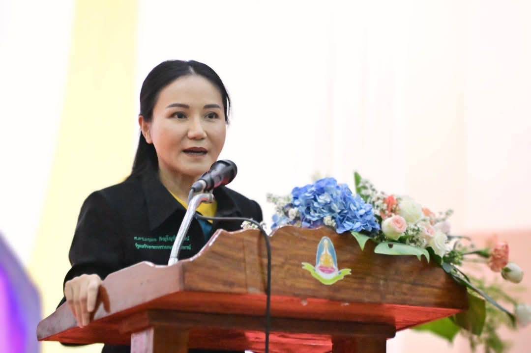 การให้การต้อนรับ ศ.ดร.นฤมล ภิญโญสินวัฒน์ รัฐมนตรีว่าการกระทรวงเกษตรและสหกรณ์และคณะ ในโอกาสลงพื้นที่ติดตามการบริหารจัดการน้ำในพื้นที่จังหวัดขอนแก่น และรับฟังปัญหาความเดือดร้อนจากเกษตรกร และมอบมอบพันธุ์สัตว์น้ำให้แก่เกษตรกรที่เข้าร่วมงาน จำนวน 200 ราย 