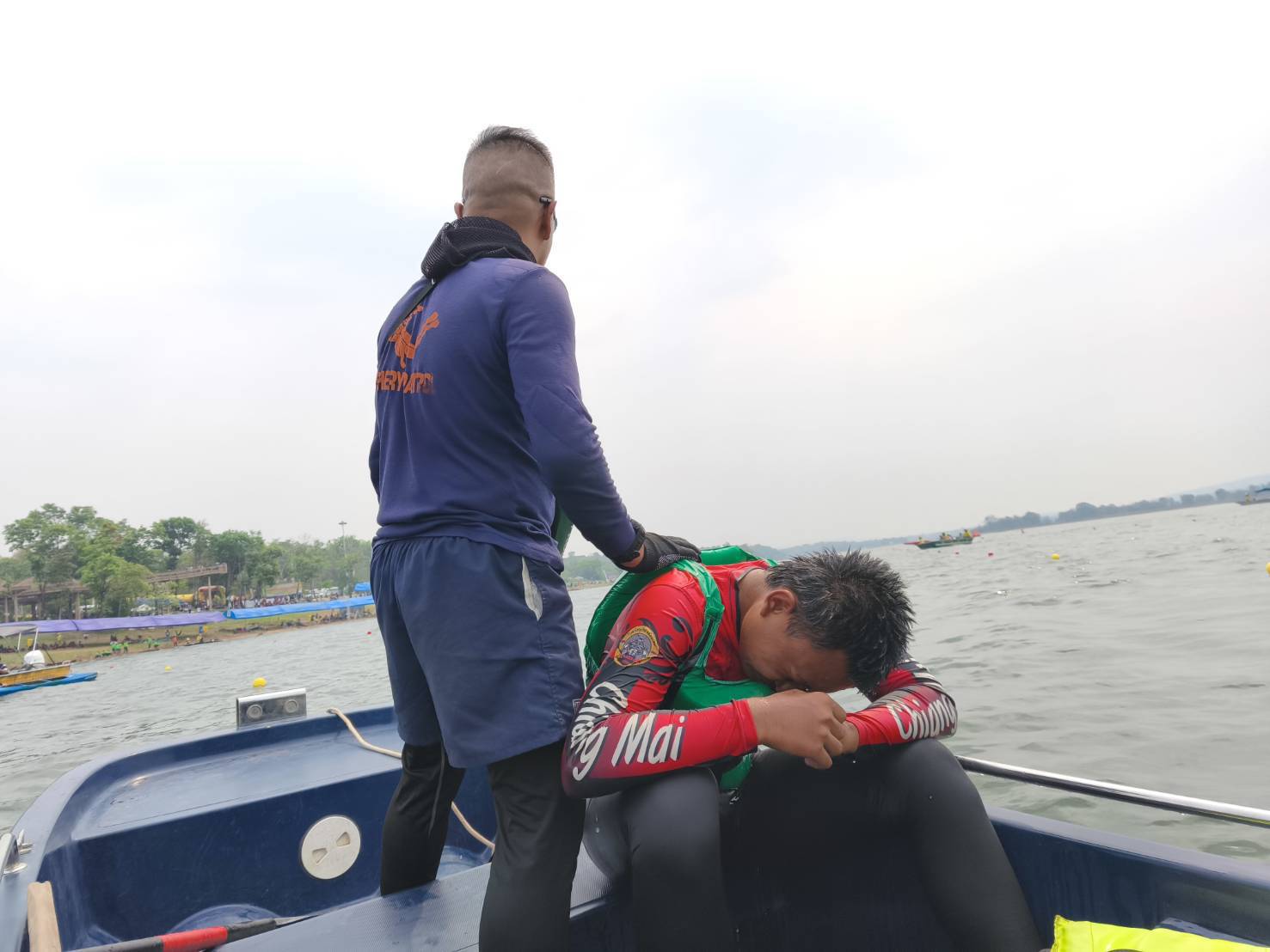 ร่วมกิจกรรมการแข่งขันกีฬาเรือพายชิงชนะเลิศแห่งประเทศไทย