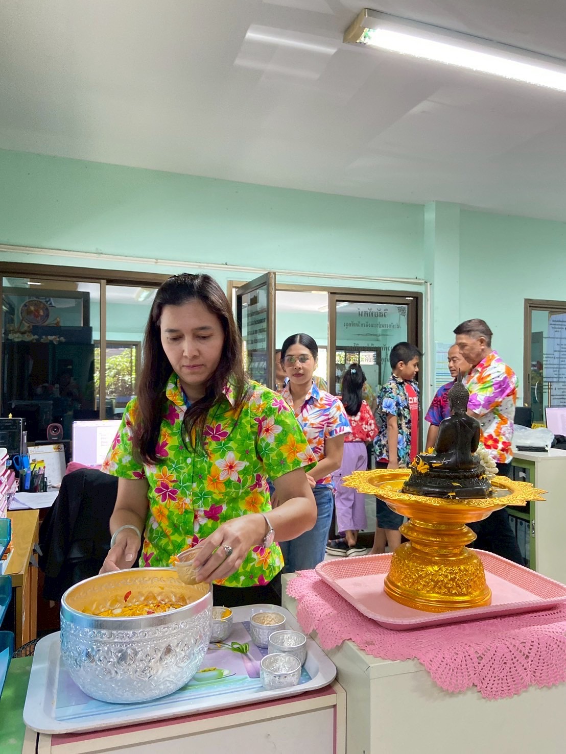 สำนักงานประมงจังหวัดพัทลุง  จัดกิจกรรม สืบสานประเพณีสงกรานต์  ประจำปีพุทธศักราช 2568